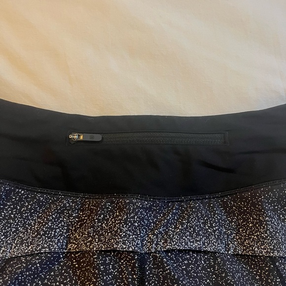 Lululemon Shorts - Picture 4 of 6